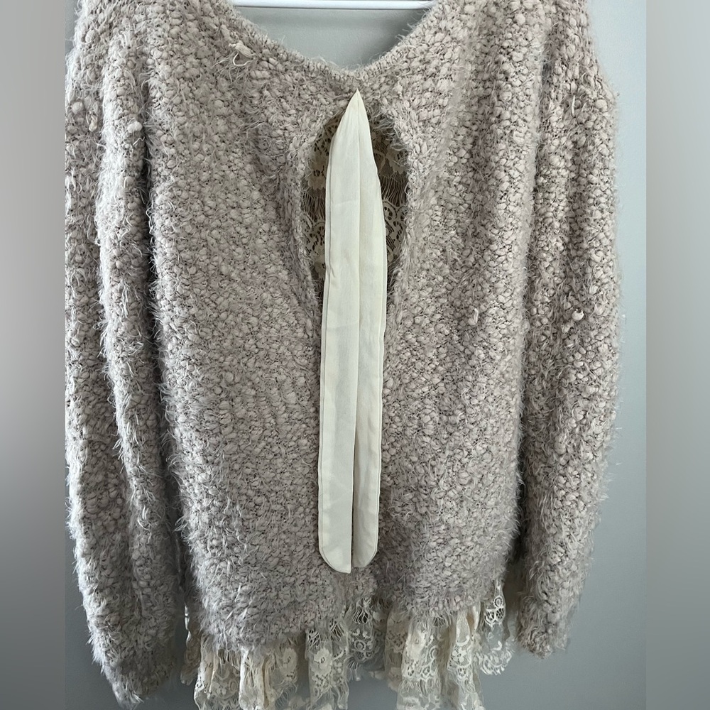 altar’d state S/M Sweater - Picture 2 of 5